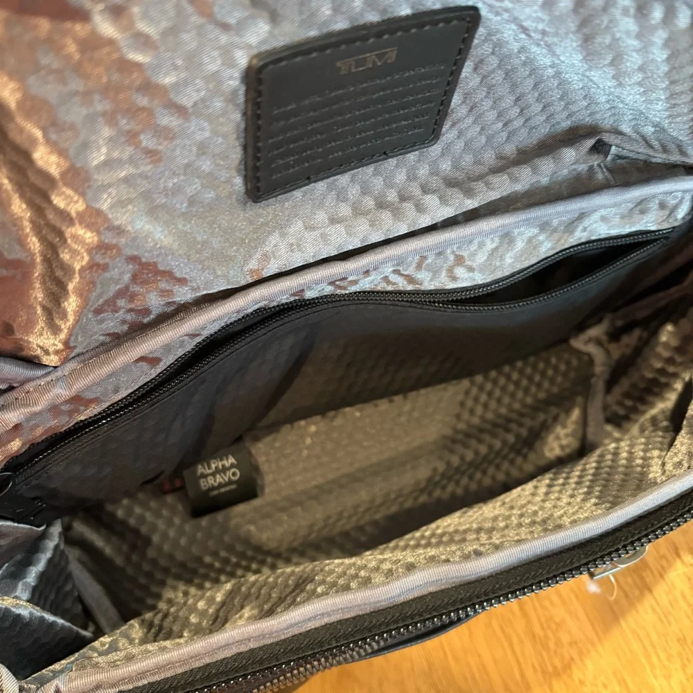 NEW Tumi Kelley Alpha Bravo Black Ballistic Nylon Waist Bag